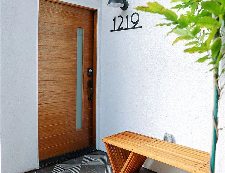 1219 N Alexandria Ave — Photo 43