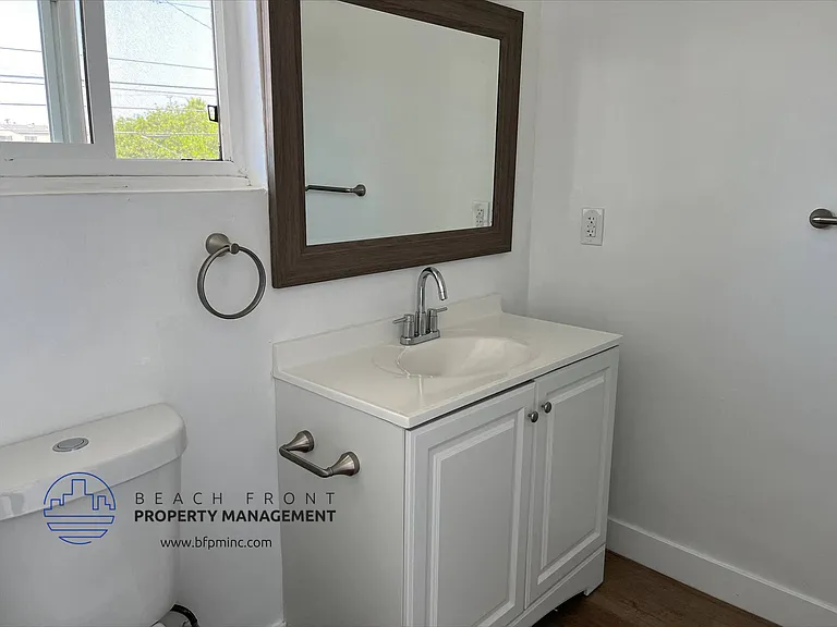 15904 S Vermont Ave — Photo 10