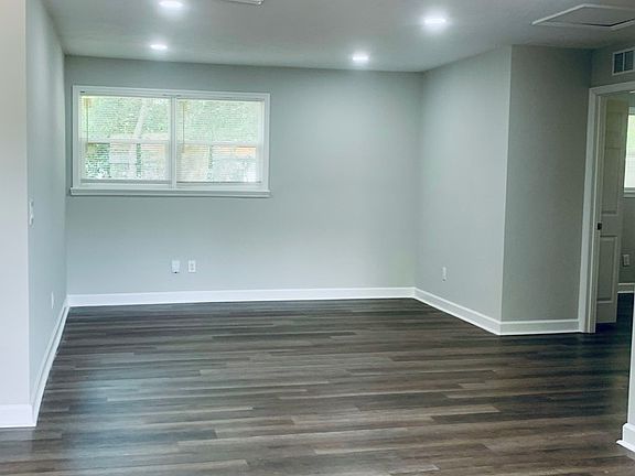 3rd image of 2407 McCarty Dr