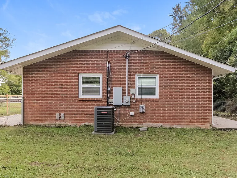 5401 Venado St — Photo 16