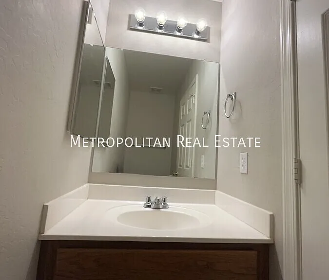 15128 W Grant St — Photo 10