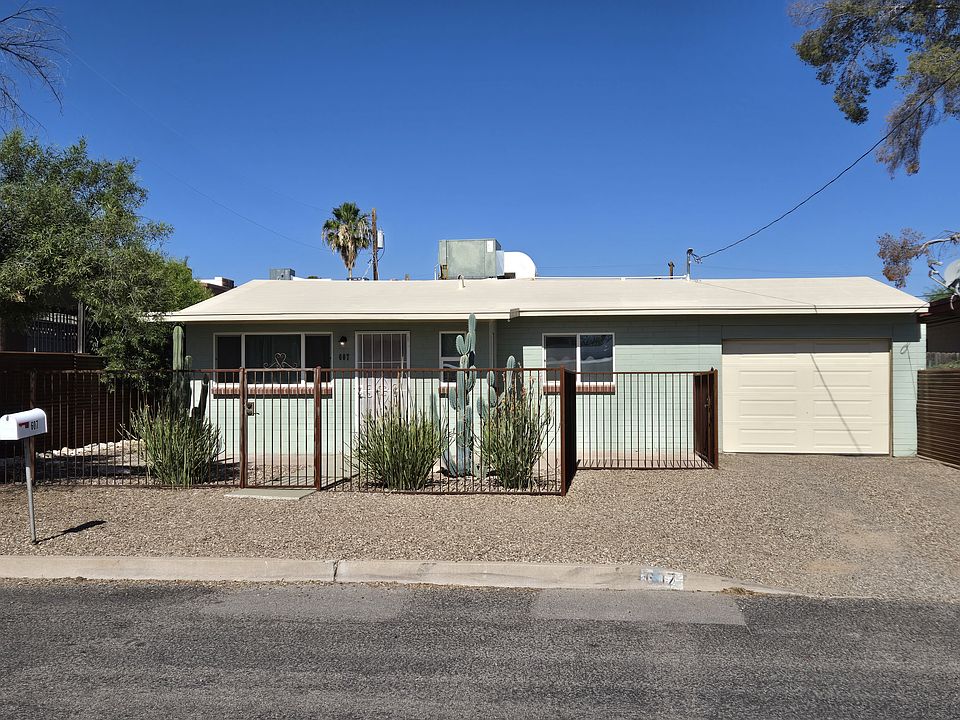 1st image of 607 N Desert Ave