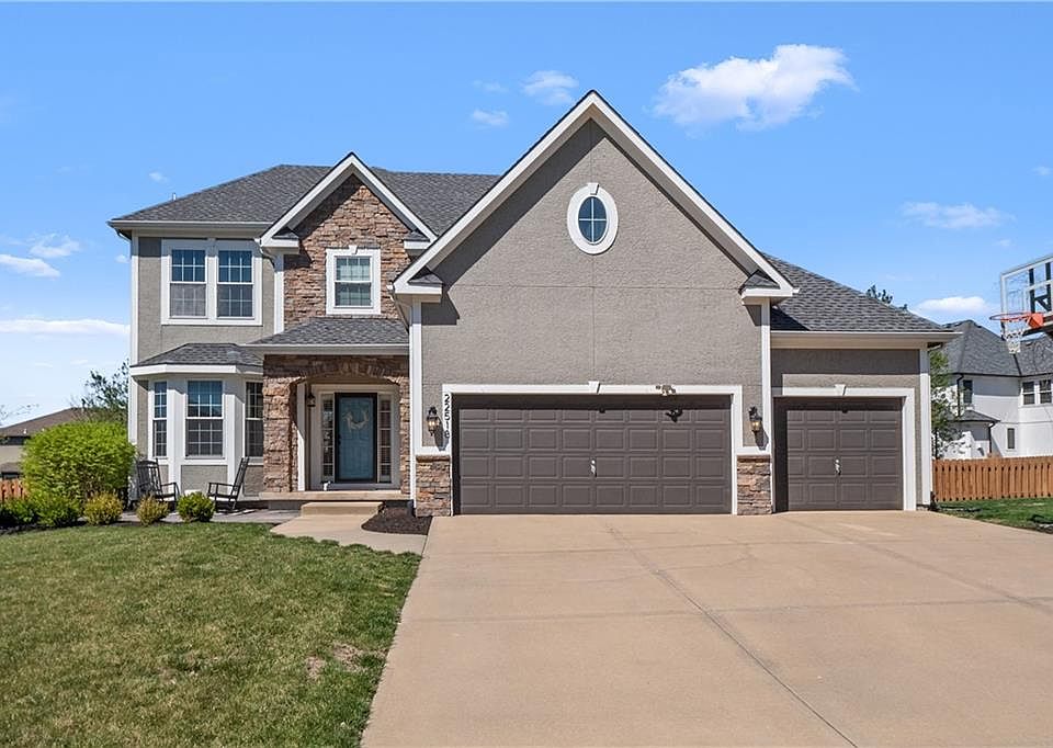 22518 W 56th St, Shawnee, KS 66226 Zillow