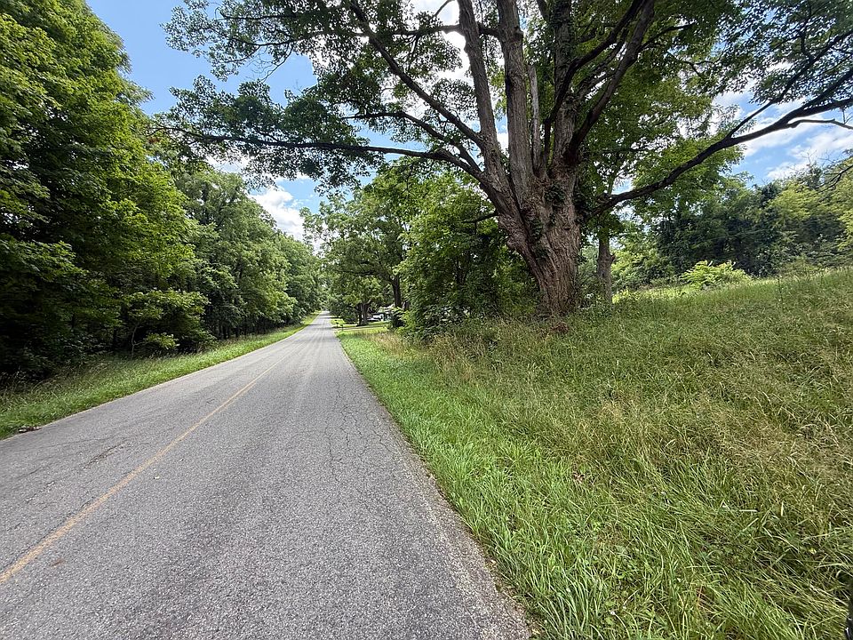 1st image of 63518 Day Lake Rd