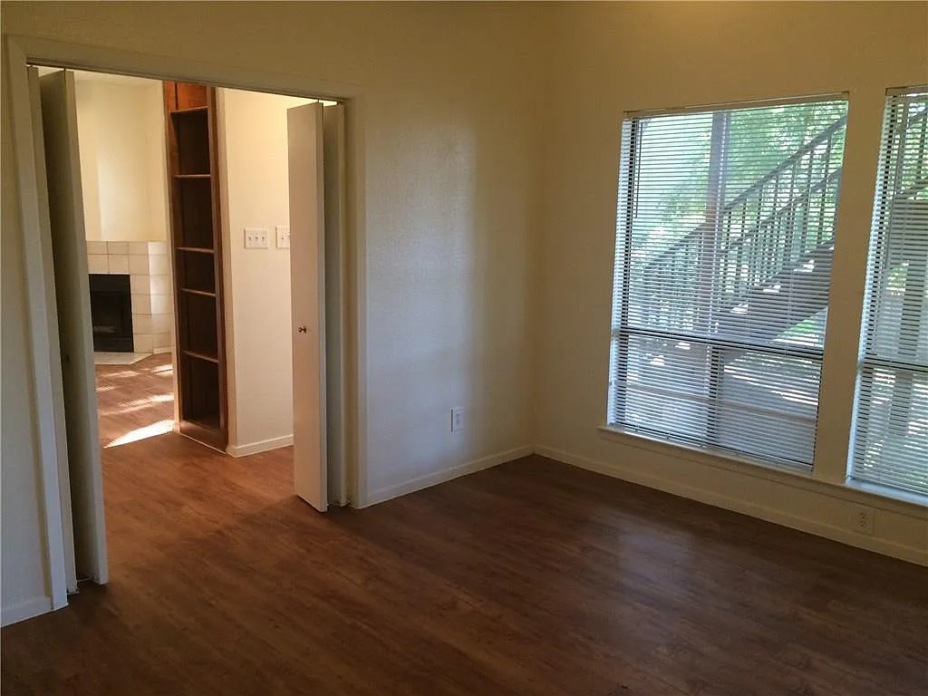 Building Photo - 2612 San Pedro St #102