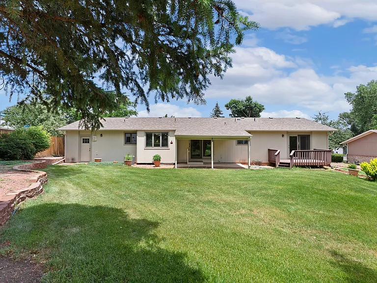 405 Union Pl — Photo 33