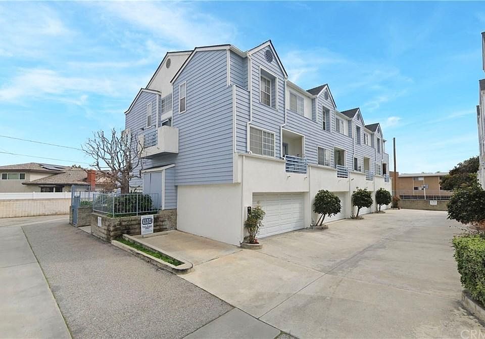 1st image of 18030 Prairie Ave APT D
