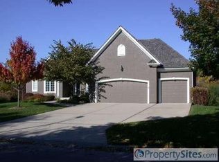12713 Alhambra St, Leawood, KS 66209