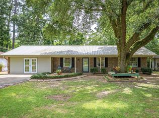 229 Pine Ter, Center, TX 75935