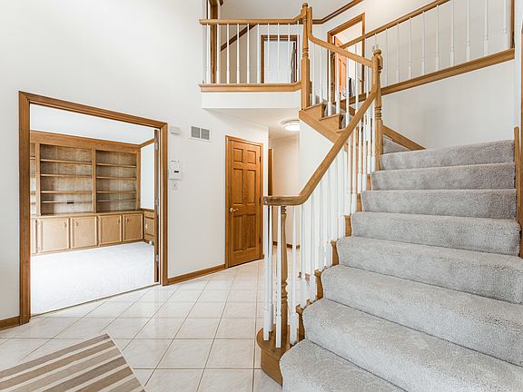 2nd image of 1428 Saranell Ave