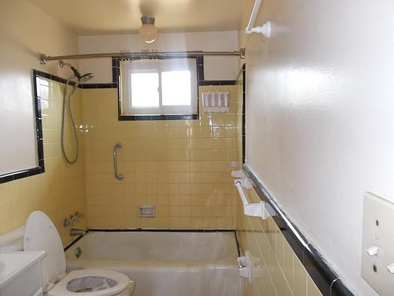 5th image of 1619 Edgerton Ave SE