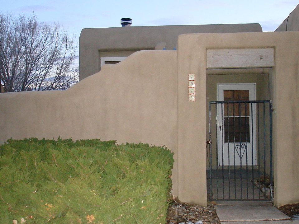 1st image of 1919 Calle Miquela
