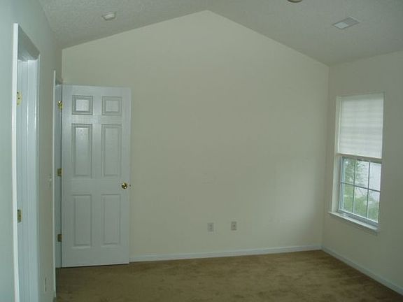 Vaulted Ceilings in bedrooms