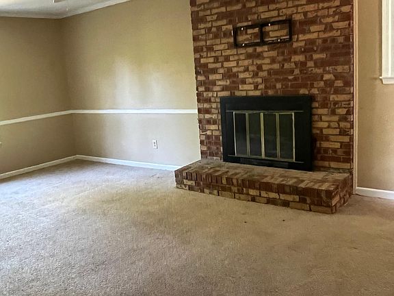 4th image of 1625 Rivermont Dr