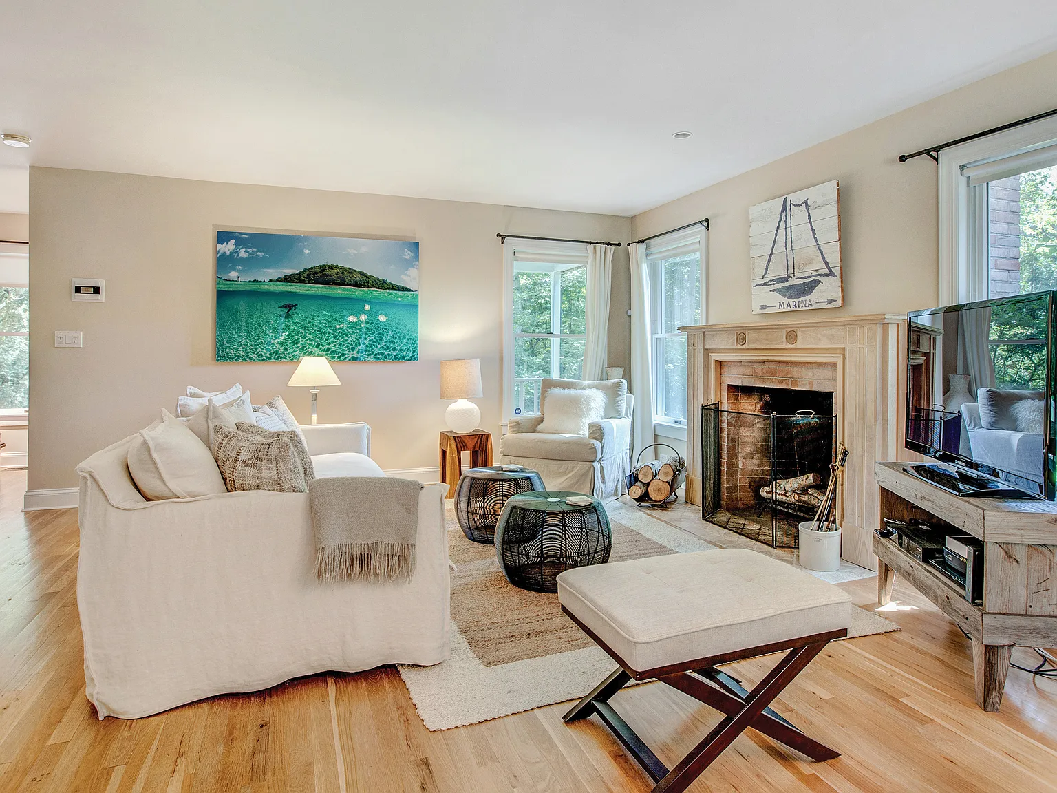 East Hampton Village Fringe Year Round October Start Date — Photo 3