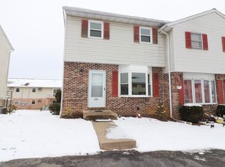 261 Riverview Dr, Ephrata, PA 17522
