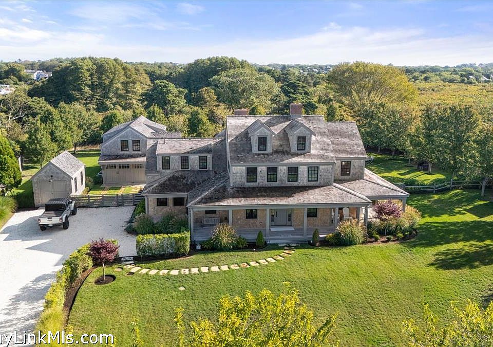 1st image of 8 Austin Farm Dr