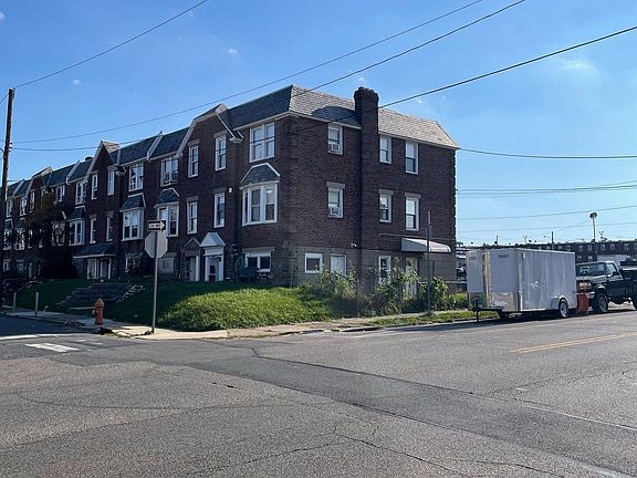 2nd image of 1400 Greeby St
