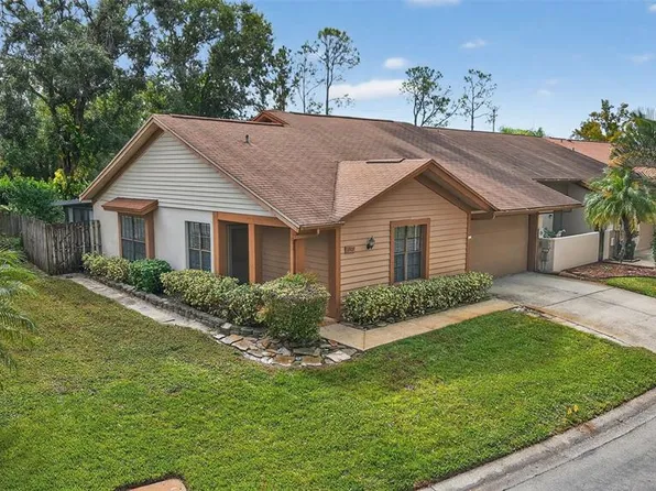 3909 Shoreside Cir, Tampa, FL 33624