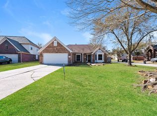 8211 Poplar Ct, Baytown, TX 77523