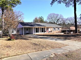 523 Glen Canyon Dr, Fayetteville, NC 28303