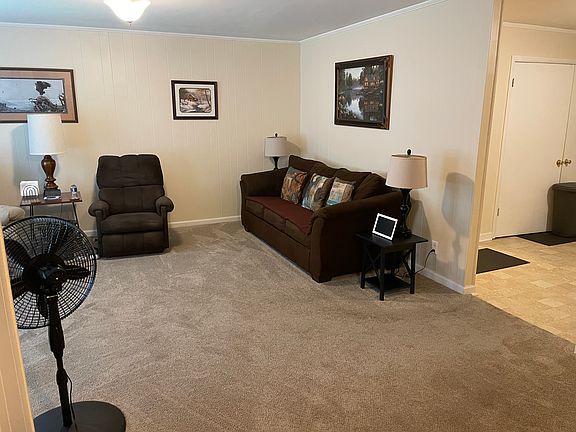 5th image of 404 Hill Ave