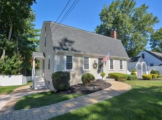 8 Concord St, Franklin, MA 02038