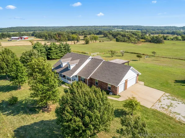 9101 S 4210th Rd, Chelsea, OK 74016