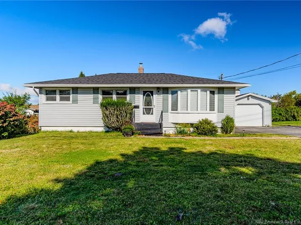 590 Westmorland Rd, Saint John, NB E2J 2H1