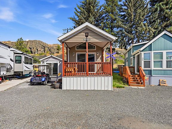 3rd image of 18617 W Williams Lake Rd #33