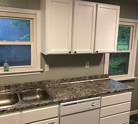 2nd image of 3410 Cypress Ave