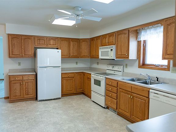 2nd image of 2412 Carstensen Dr