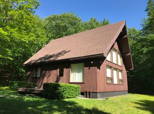 185 S County Rd, Florida, MA 01247