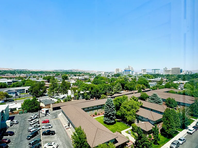 1200 Riverside Dr #1270 — Photo 24