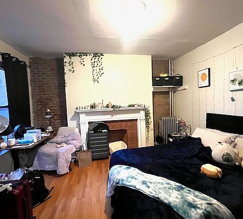 3rd image of 311 Huntington Ave APT 2C