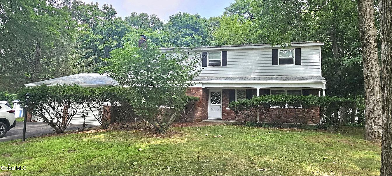 1st image of 3 Southwood Drive
