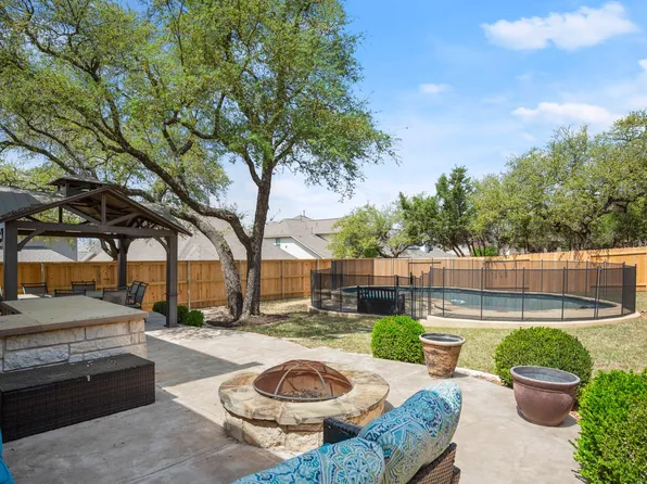 2401 Yaupon Range Dr, Leander, TX 78641