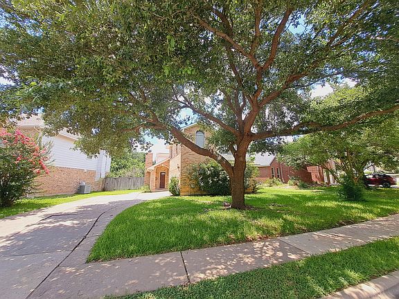4th image of 3708 Bird House Dr