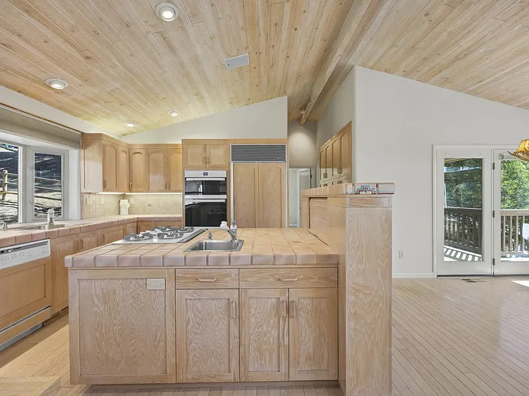 29861 Greenwater Dr — Photo 9