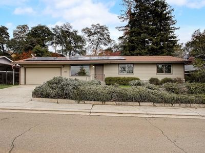 185 Smith Ct, Auburn, CA, 95603