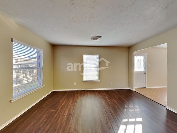 5th image of 4418 Sprangletop Ave