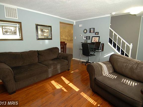3rd image of 13512 Bentley Cir