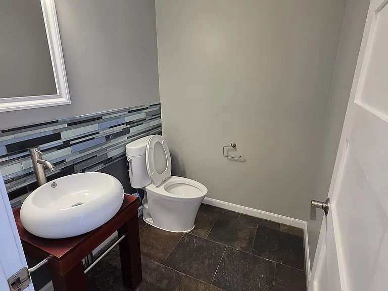 6076 Glen Eagles Dr — Photo 23