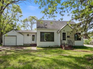 1103 McCammon Ave, Saint Paul Park, MN 55071