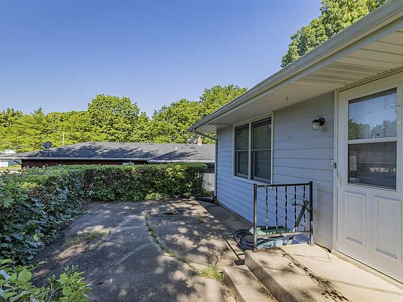 2nd image of 3707 Oklahoma Dr