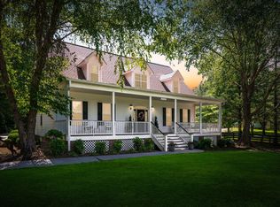 1626 Layton Ln, Signal Mountain, TN 37377