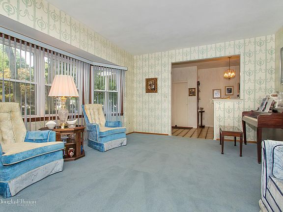 4th image of 11 Erita Ln