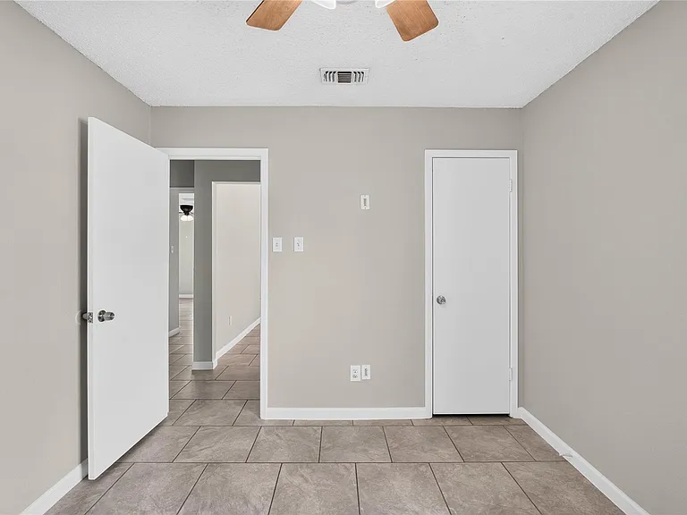 3922 Pintan Ln — Photo 12