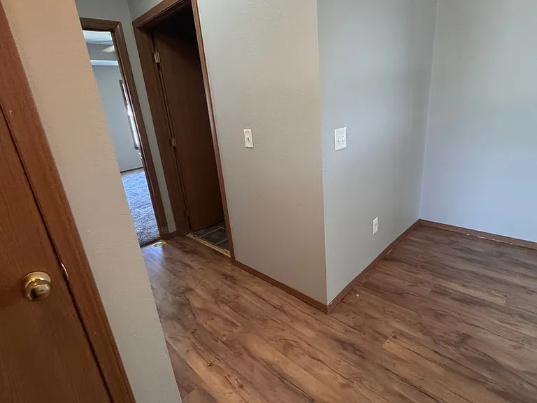508 N Douglas Dr — Photo 16