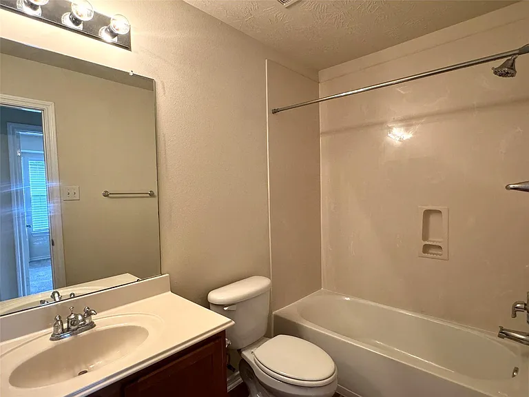 11515 Jacinth Ct — Photo 30